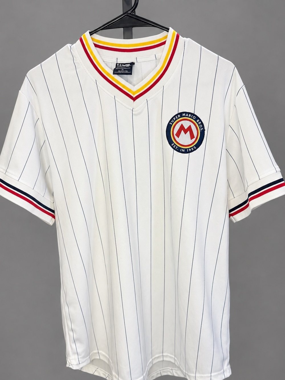 BoxLunch Super Mario Bros. White Pinstripe Baseball Jersey Men’s Medium